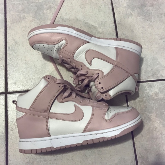 Nike Pink Dunk Hightop sneakers - Picture 2 of 16